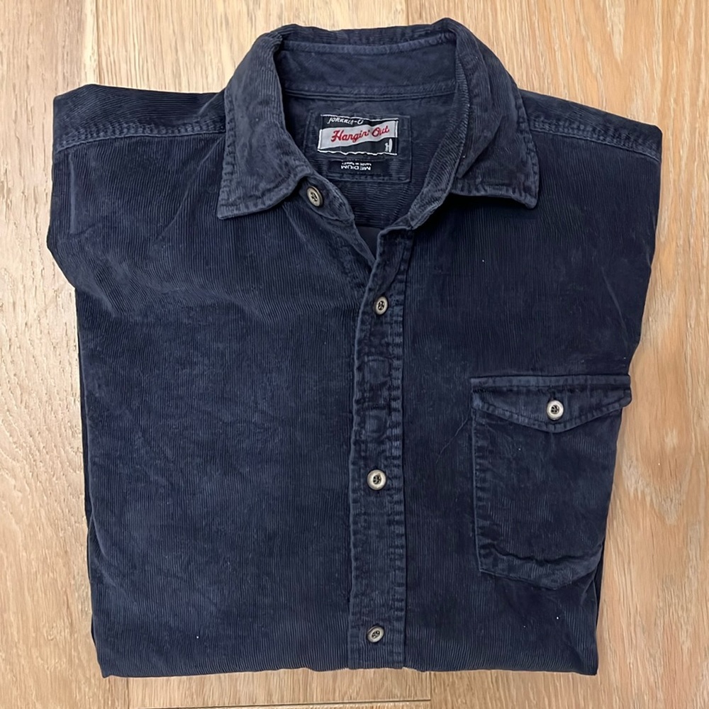 Johnnie-O Men’s Medium Navy Blue Pocketed Corduroy Button Down Shirt. Like new.